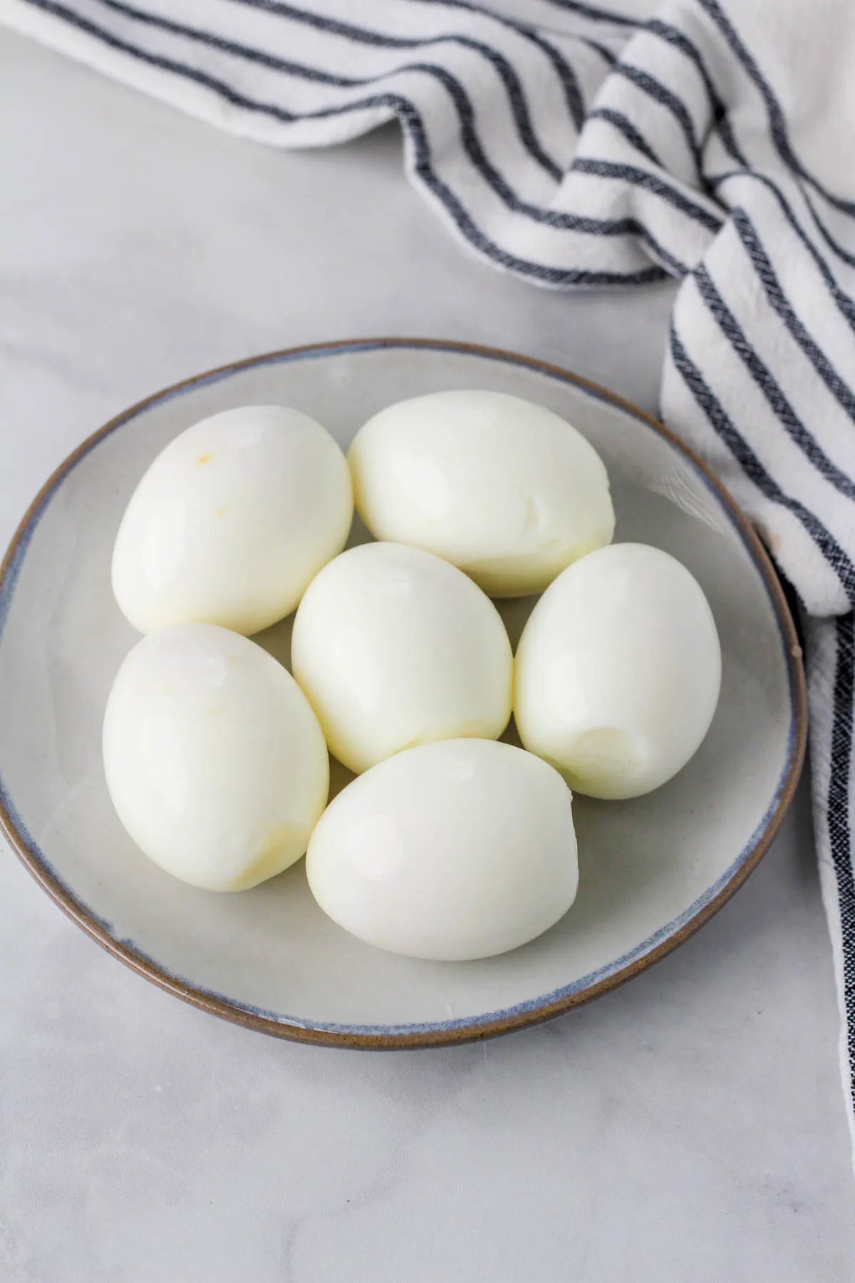 Hard Boiled Eggs (4)